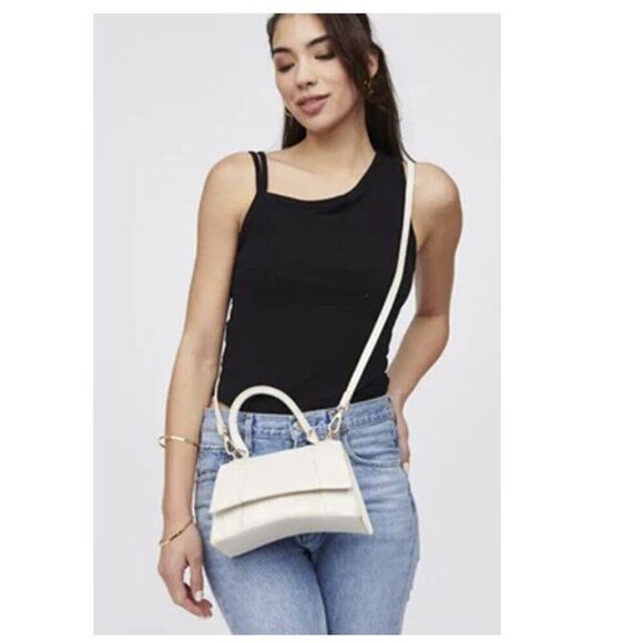 Urban Expressions Lucas Oatmilk Croco Embossed Crossbody Bag - Picture 2 of 14